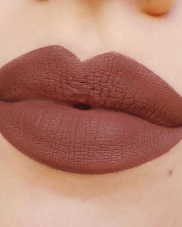 HYPNOTIZE LIQUID LIPSTICK - Rossetto Liquido Lunga Tenuta n 01AMBITIOUS